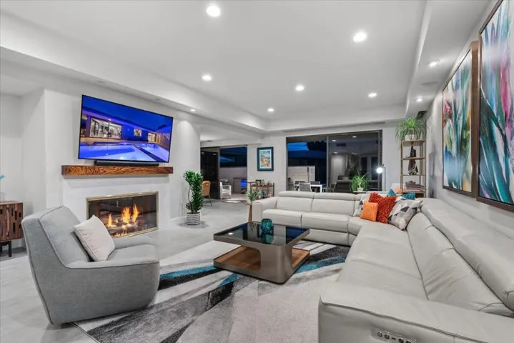 66-59 Cornell Drive-77