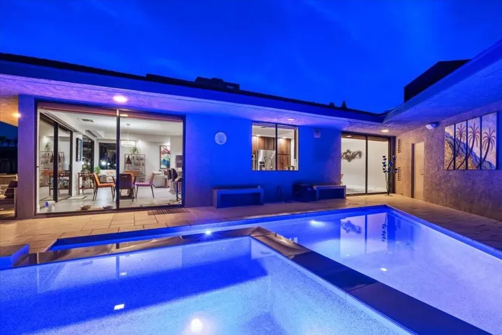 81-59 Cornell Drive-85