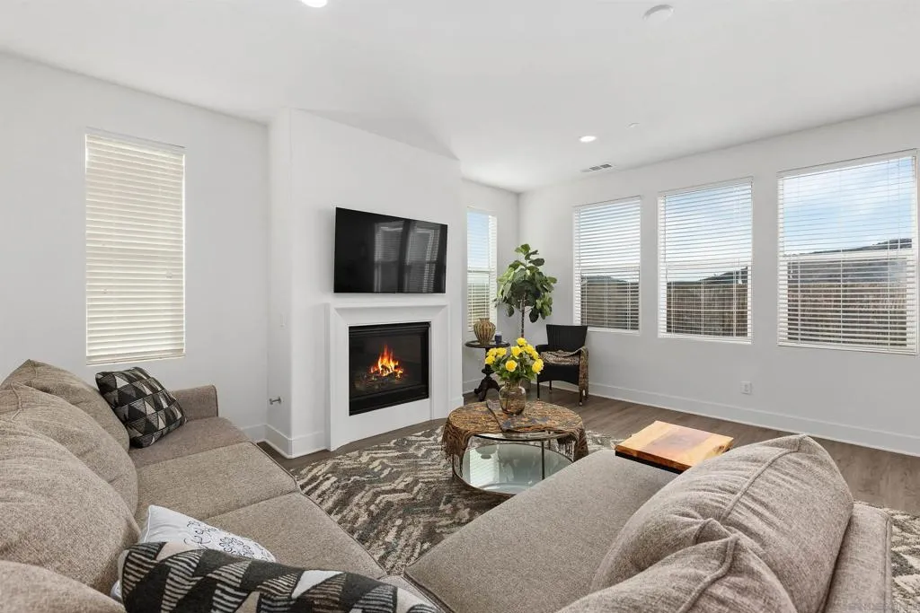 35732 Garrano Ln, Fallbrook, California 92028 home-pic-8