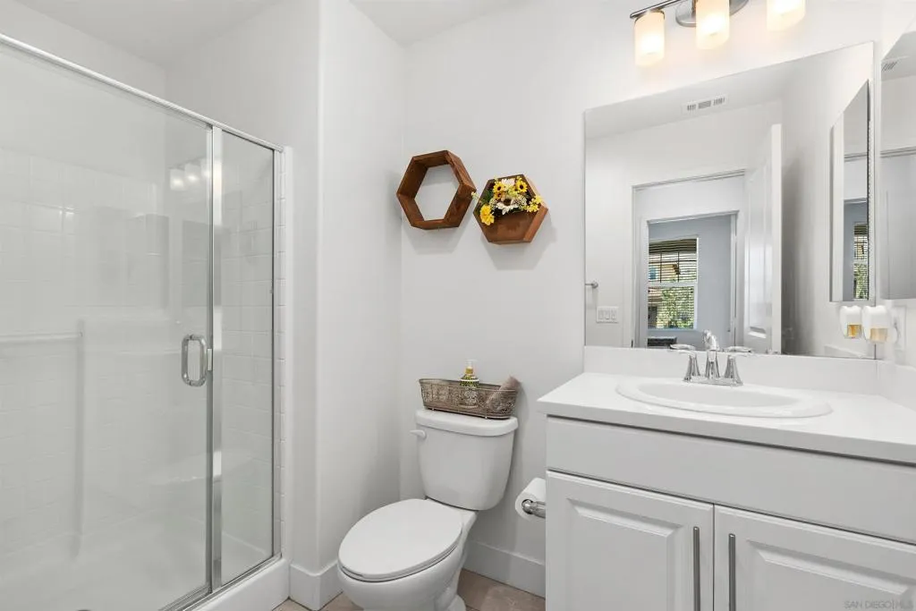 35732 Garrano Ln, Fallbrook, California 92028 home-pic-3