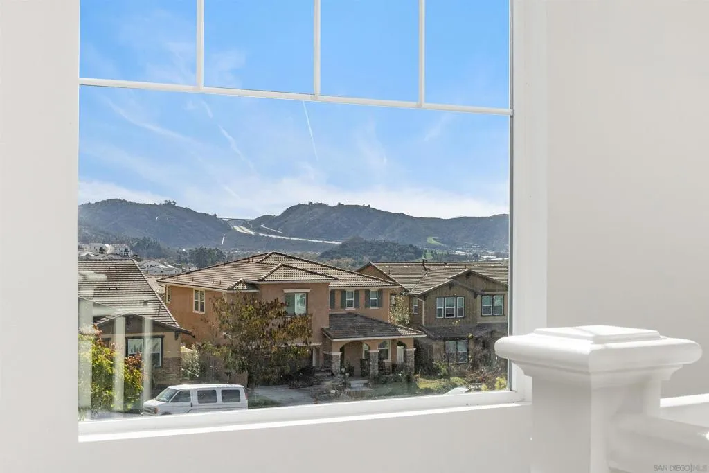 35732 Garrano Ln, Fallbrook, California 92028 home-pic-22
