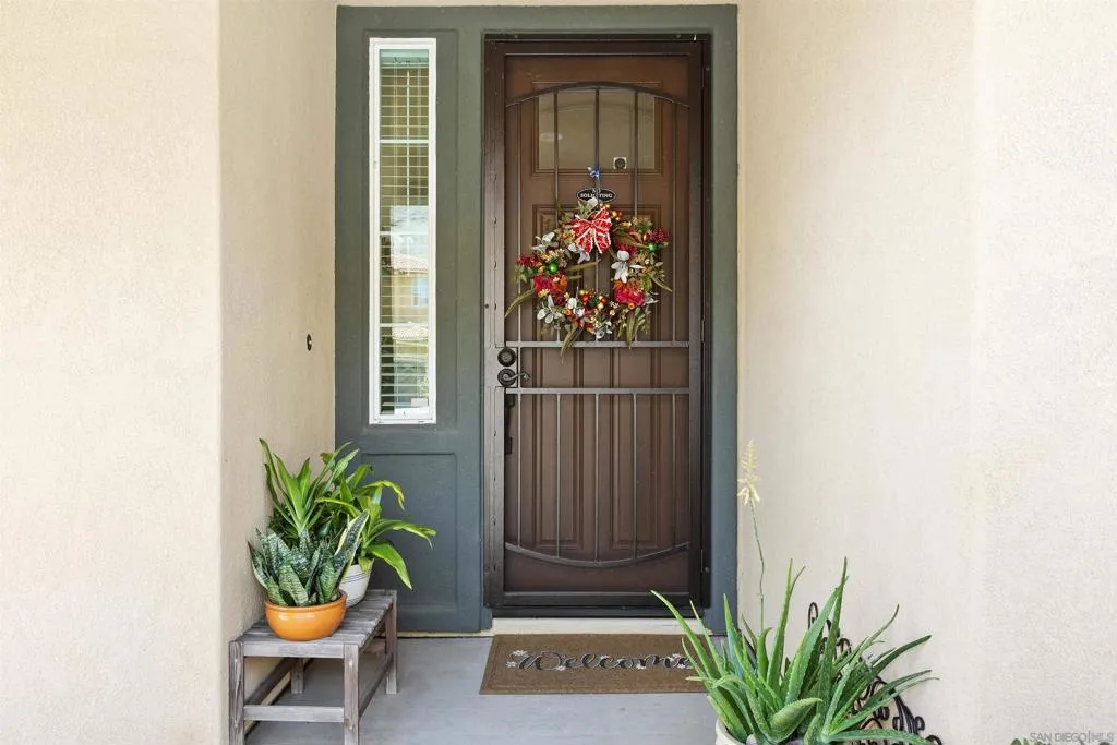 35732 Garrano Ln, Fallbrook, California 92028 home-pic-1