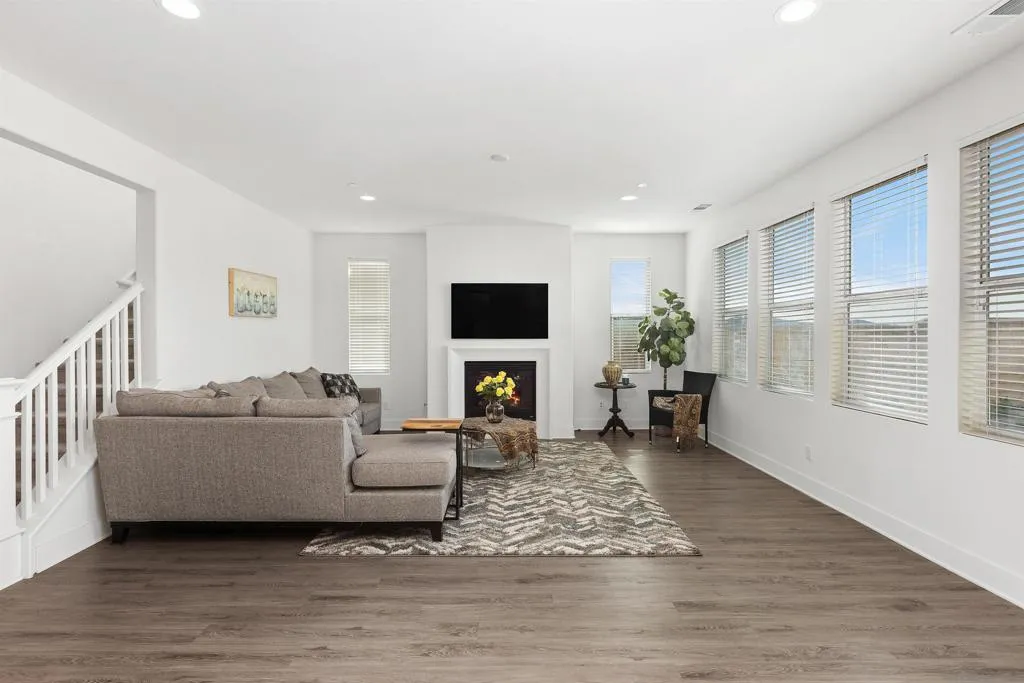 35732 Garrano Ln, Fallbrook, California 92028 home-pic-6