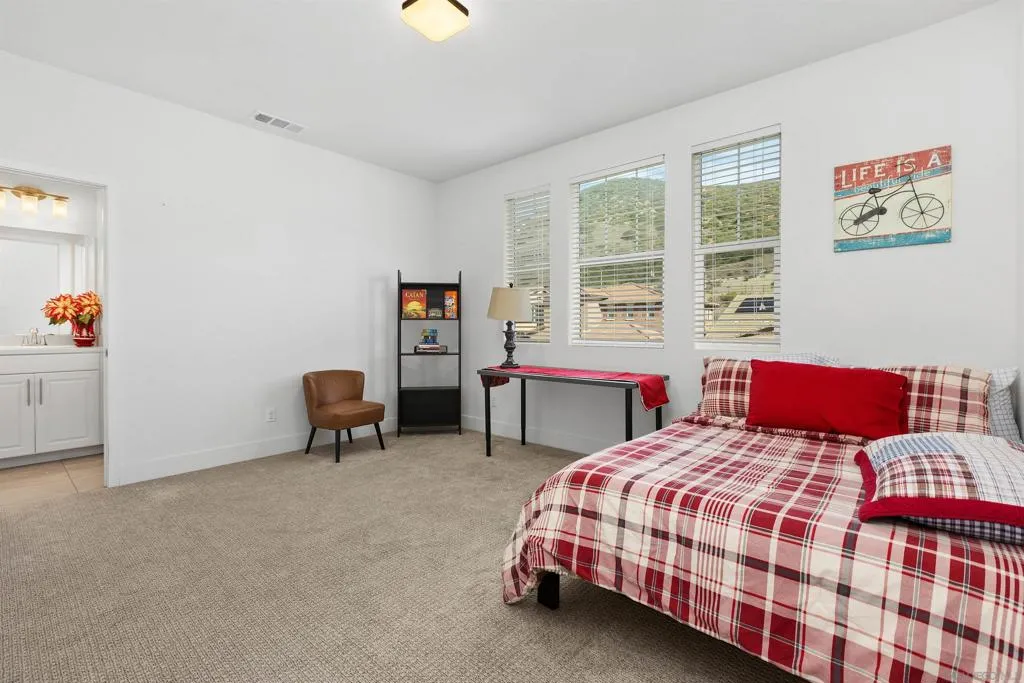 35732 Garrano Ln, Fallbrook, California 92028 home-pic-24