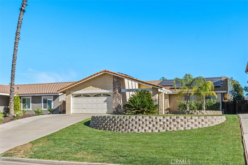 30698 Long Point, Canyon Lake, California 92587 home-pic-1