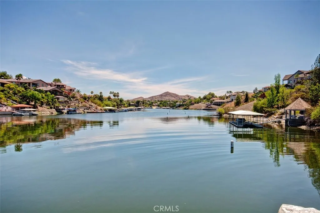 30698 Long Point, Canyon Lake, California 92587 home-pic-37