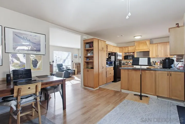 9036 Caminito Vera, San Diego, California 92126