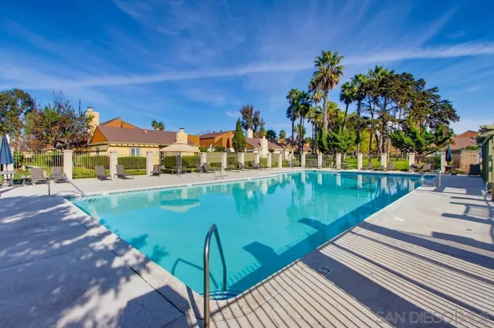 9036 Caminito Vera, San Diego, California 92126