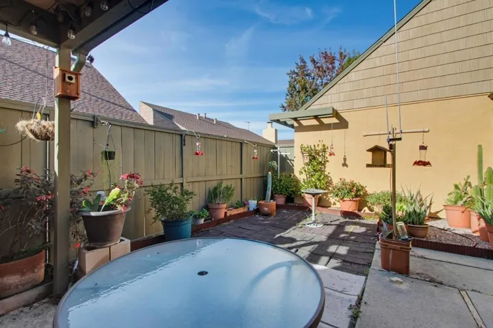 9036 Caminito Vera, San Diego, California 92126
