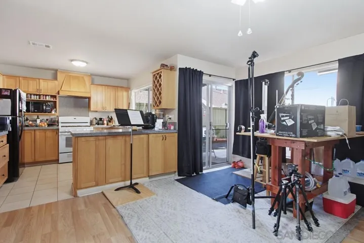 9036 Caminito Vera, San Diego, California 92126
