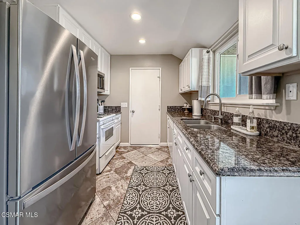 6453 Marquette Street A, Moorpark, California 93021 home-pic-10