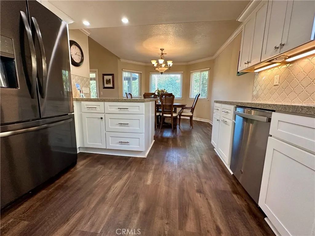 23856 Outrigger, Canyon Lake, California 92587 home-pic-38