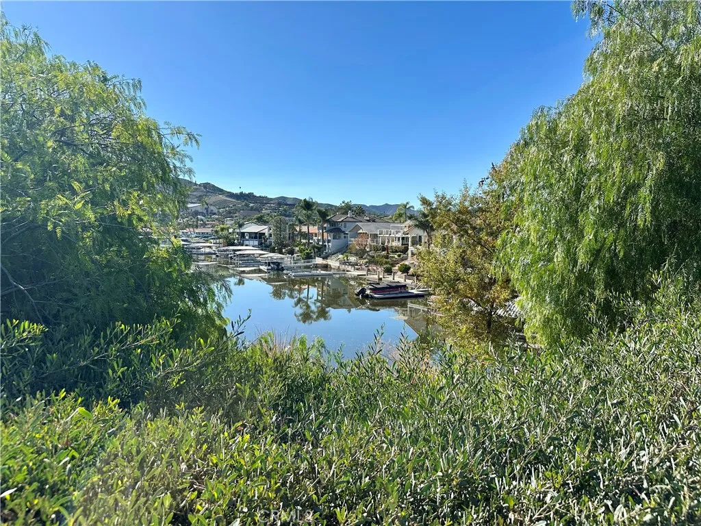 23856 Outrigger, Canyon Lake, California 92587 home-pic-60