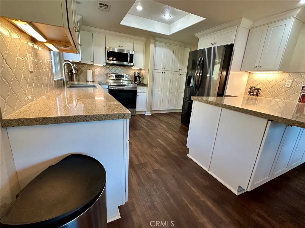 23856 Outrigger, Canyon Lake, California 92587 home-pic-31
