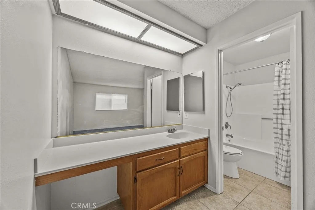 6540 30th, Jurupa Valley, California 92509 home-pic-21