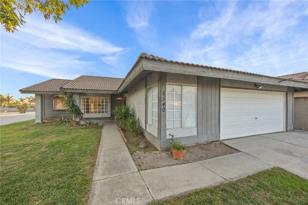 6540 30th, Jurupa Valley, California 92509 home-pic-3