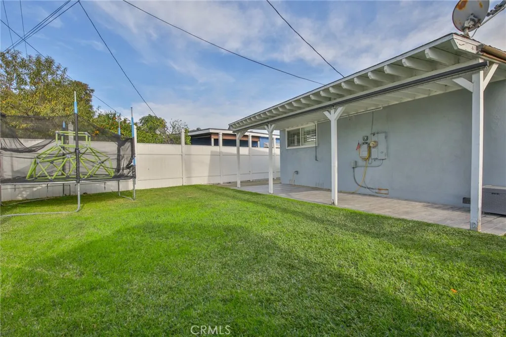 6805 Pioneer, Whittier, California 90606 home-pic-28