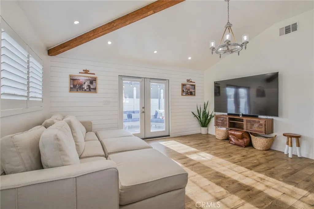 6805 Pioneer, Whittier, California 90606 home-pic-20