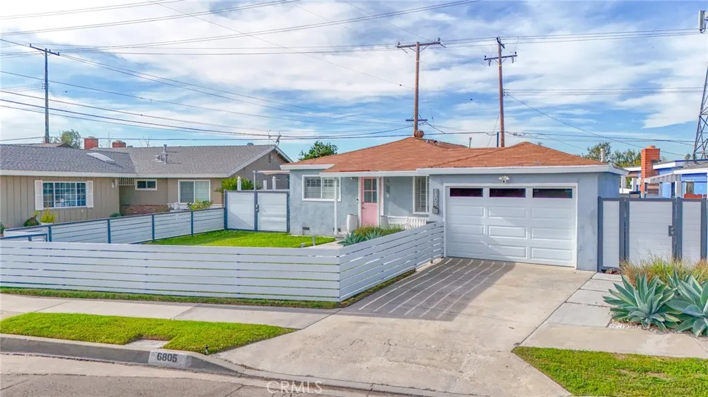 6805 Pioneer, Whittier, California 90606 home-pic-37