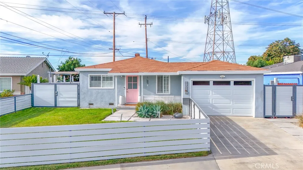 6805 Pioneer, Whittier, California 90606 home-pic-1