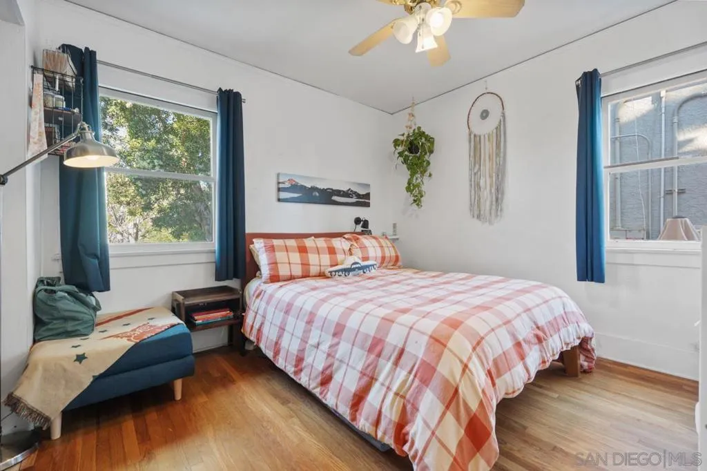1042 Lincoln Ave, San Diego, California 92103 home-pic-16