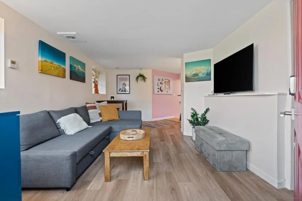 1042 Lincoln Ave, San Diego, California 92103 home-pic-25