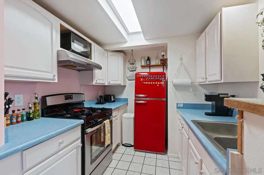 1042 Lincoln Ave, San Diego, California 92103 home-pic-30
