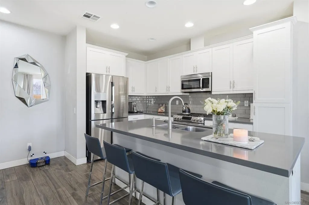 1740 San Eugenio, San Diego, California 92154 home-pic-8