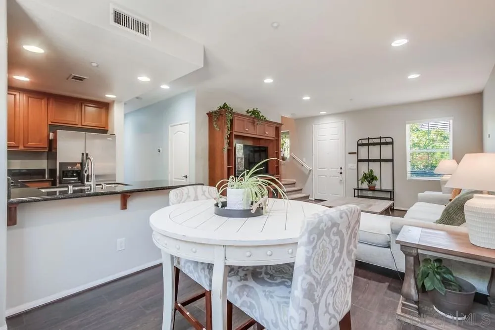 17022 Calle Trevino 13, San Diego, California 92127 home-pic-14