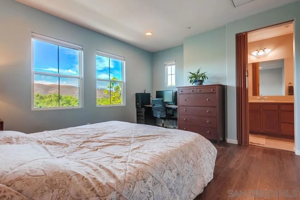 17022 Calle Trevino 13, San Diego, California 92127 home-pic-28