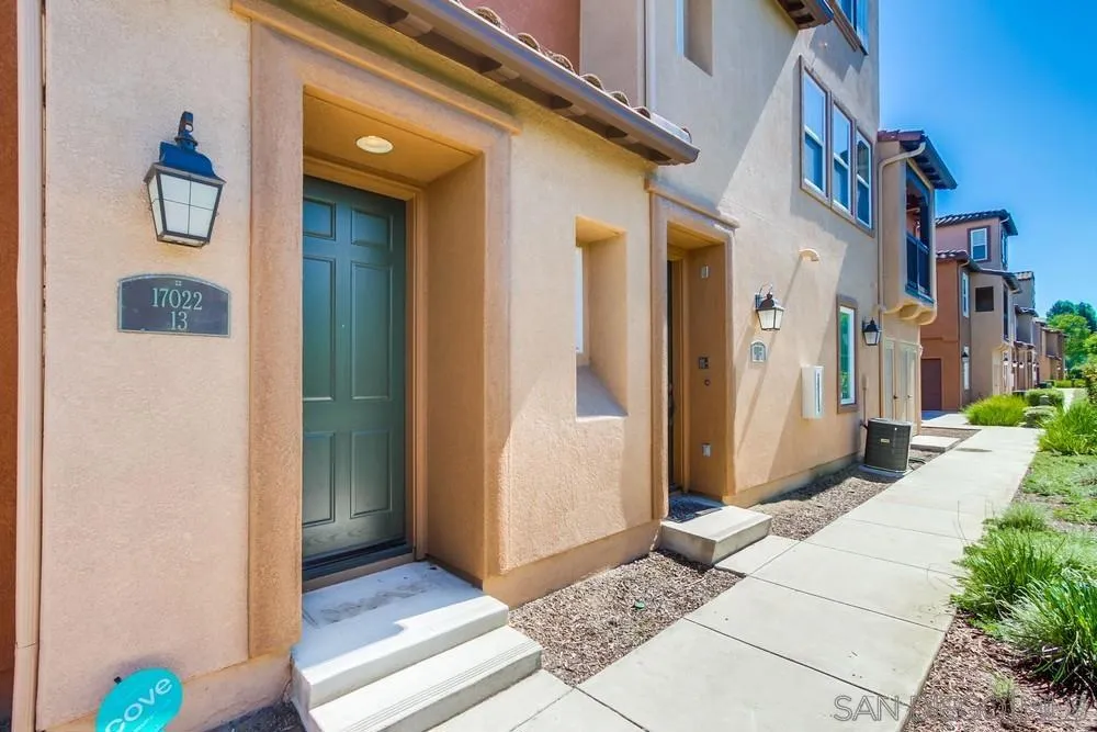 17022 Calle Trevino 13, San Diego, California 92127 home-pic-4