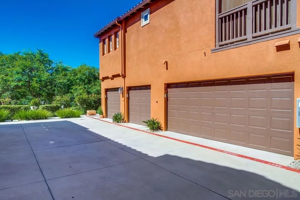 17022 Calle Trevino 13, San Diego, California 92127 home-pic-35