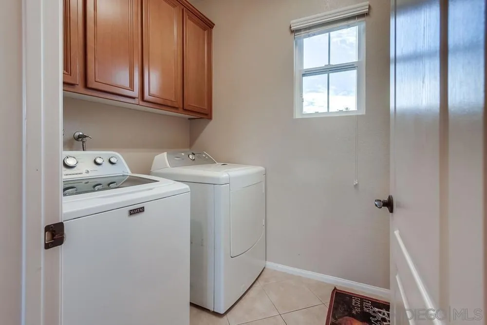 17022 Calle Trevino 13, San Diego, California 92127 home-pic-33