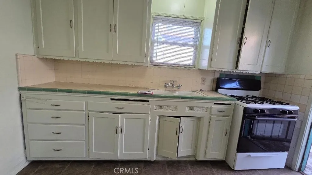 5831 Bonfair, Lakewood, California 90712 home-pic-18