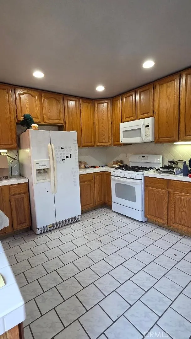 5831 Bonfair, Lakewood, California 90712 home-pic-8