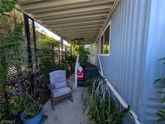 Sidedoor Entryway and Garden