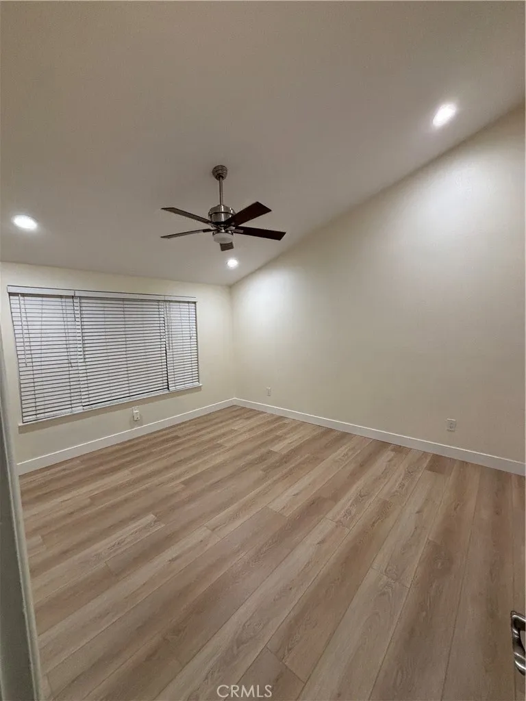 1127 Via Santiago, Corona, California 92882 home-pic-11