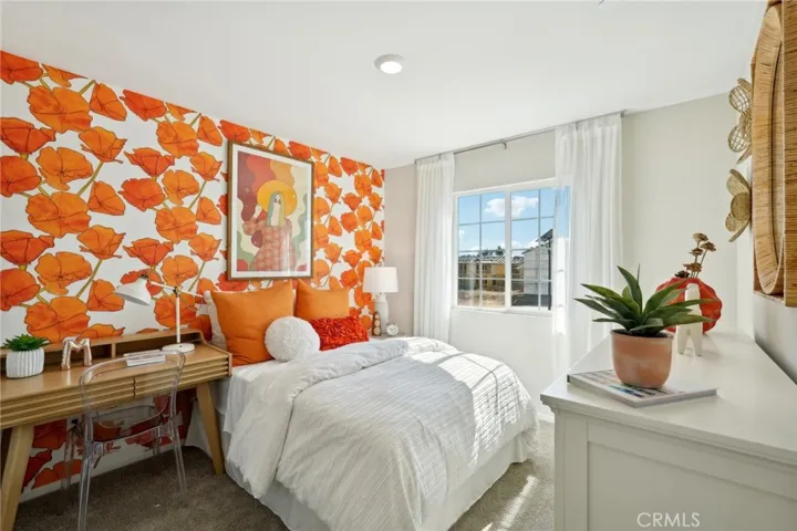 MODEL HOME