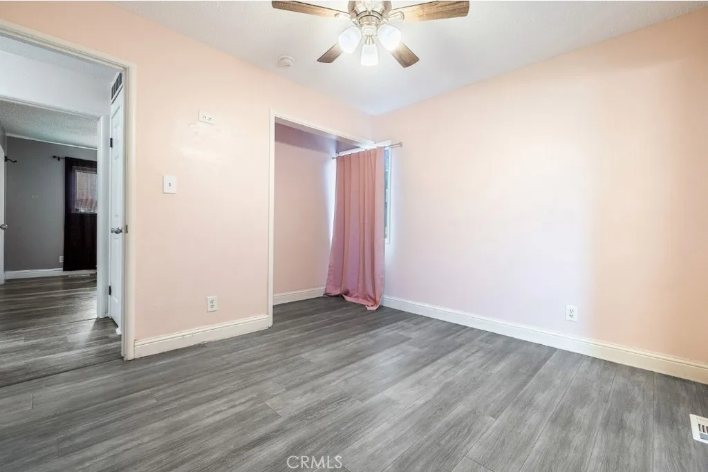 55097 E Carmen Ave, Fresno, California 93727 home-pic-17