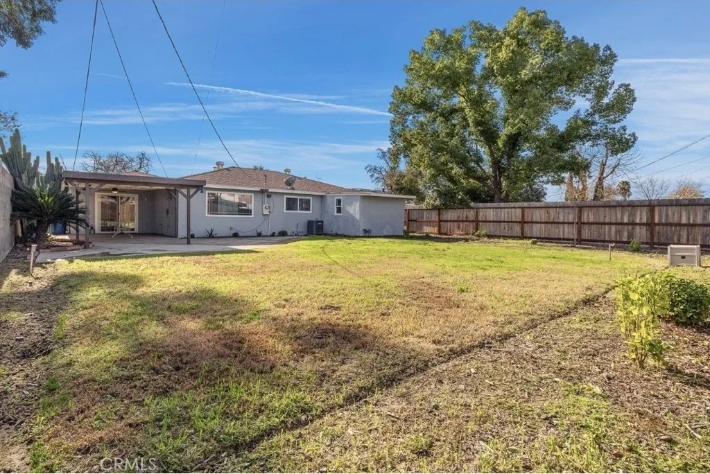 55097 E Carmen Ave, Fresno, California 93727 home-pic-24