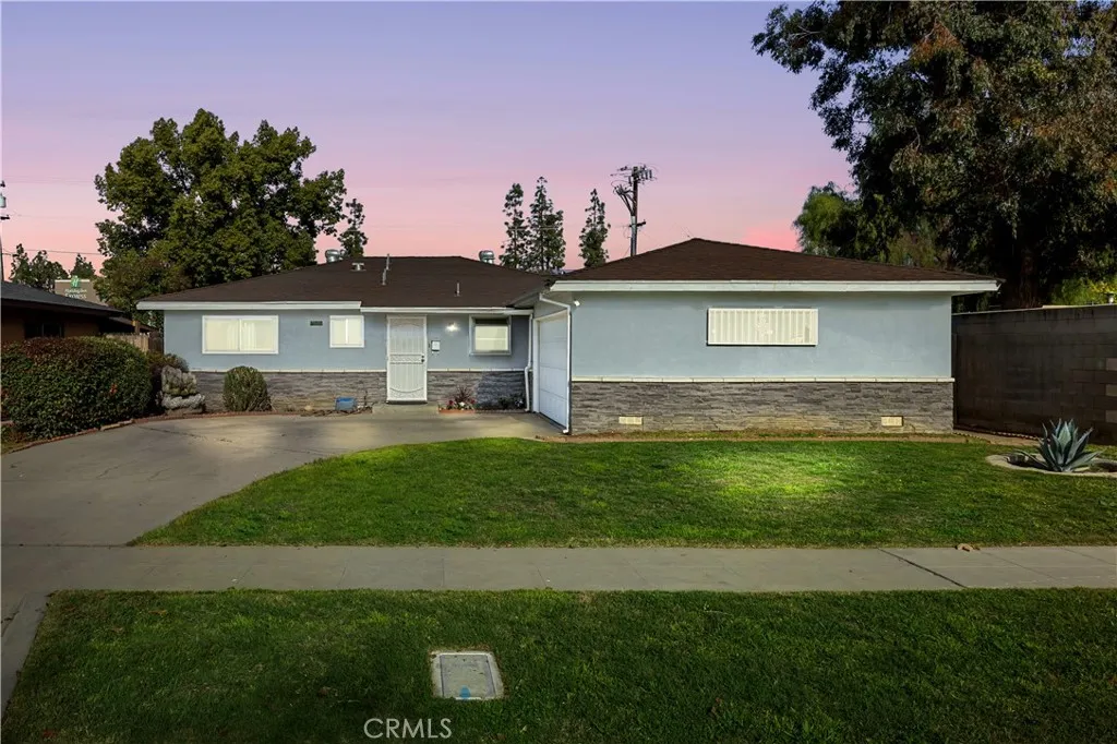 55097 E Carmen Ave, Fresno, California 93727 home-pic-25
