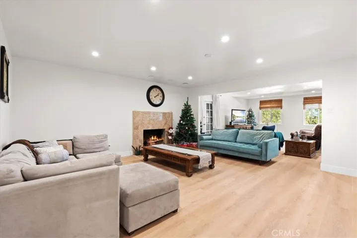 2nd Living Room w/ Fireplace