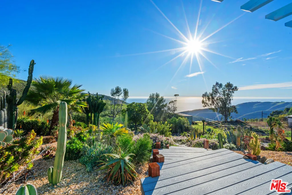 9402 Houston Road, Malibu, California 90265 — photo 4