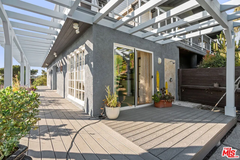 9402 Houston Road, Malibu, California 90265 — photo 5