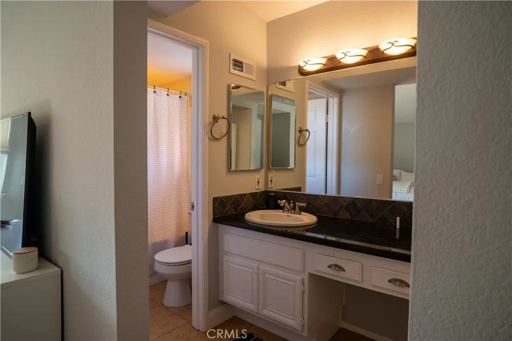 1454 Cresta, Corona, California 92879 home-pic-22