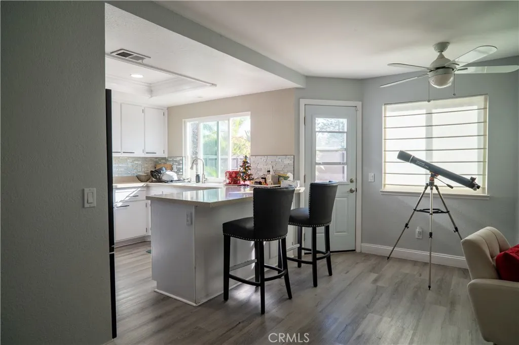 1454 Cresta, Corona, California 92879 home-pic-14