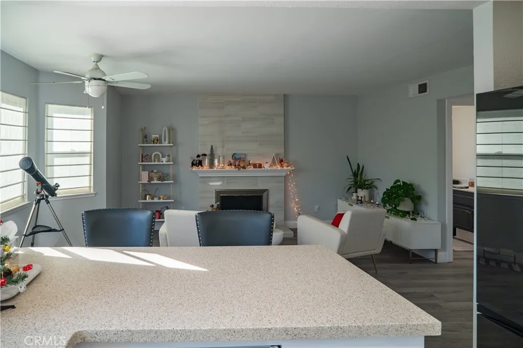 1454 Cresta, Corona, California 92879 home-pic-14