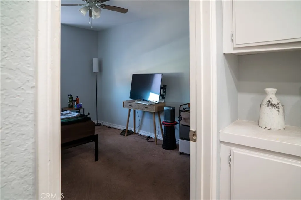 1454 Cresta, Corona, California 92879 home-pic-24