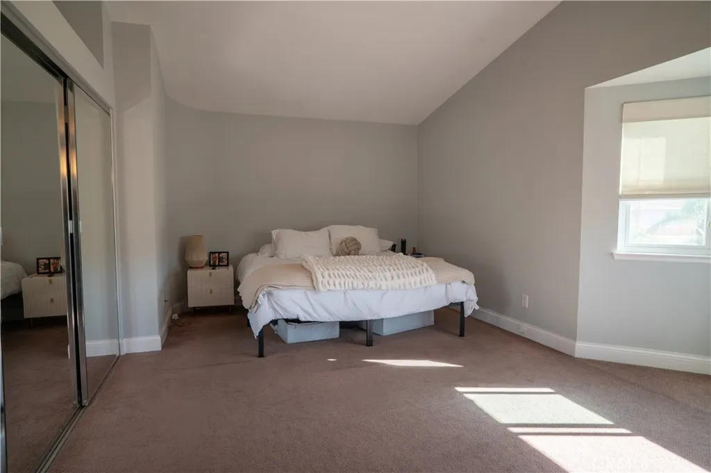 1454 Cresta, Corona, California 92879 home-pic-20