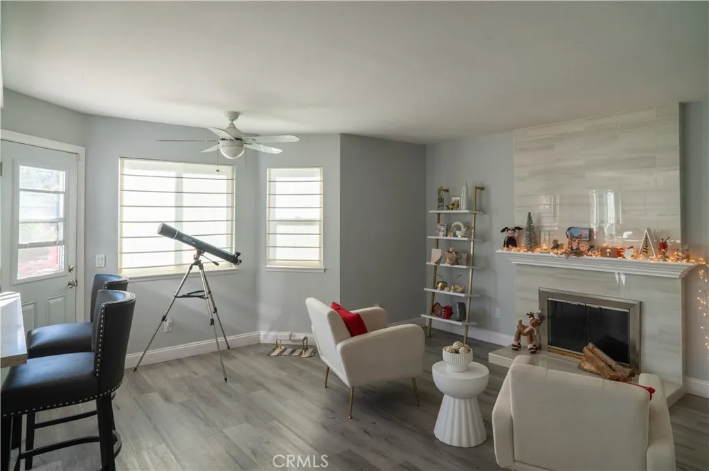 1454 Cresta, Corona, California 92879 home-pic-12
